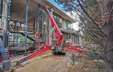 Сложное остекление крупногабаритного стекла техникой Арлифт