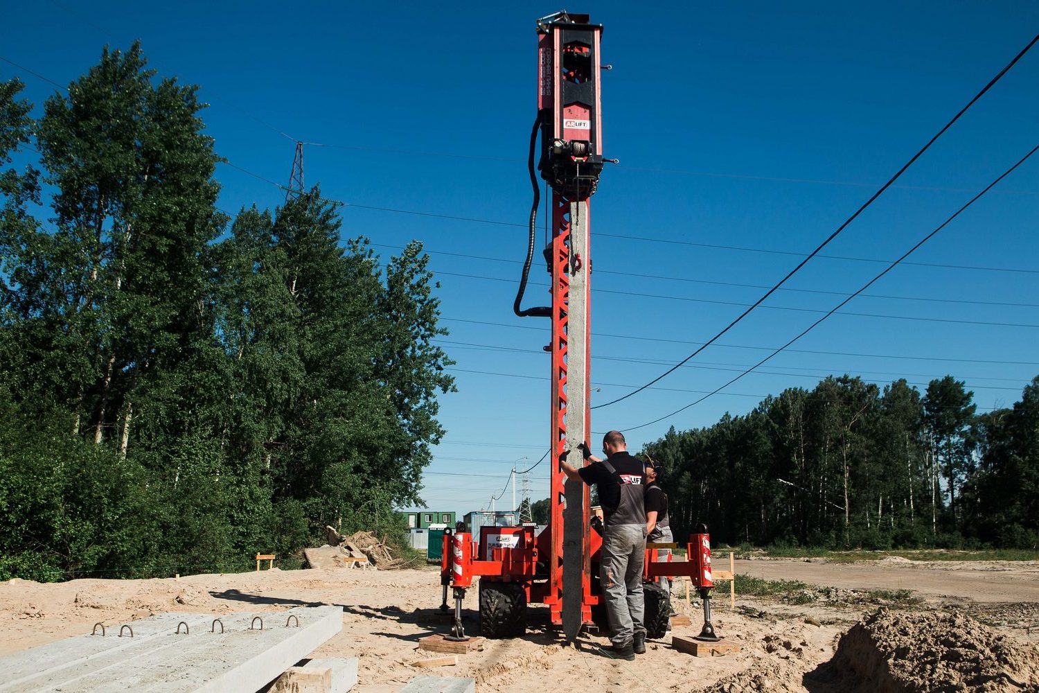 Вертикальная забивка сваи
